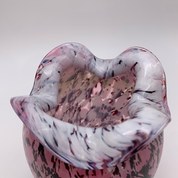 Beautiful Vtg. Rose Pink & Multi Colored Hand Blown Small Art Glass Vase 5” - Picture 10 of 15